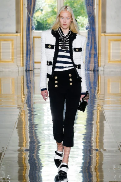 Look 93